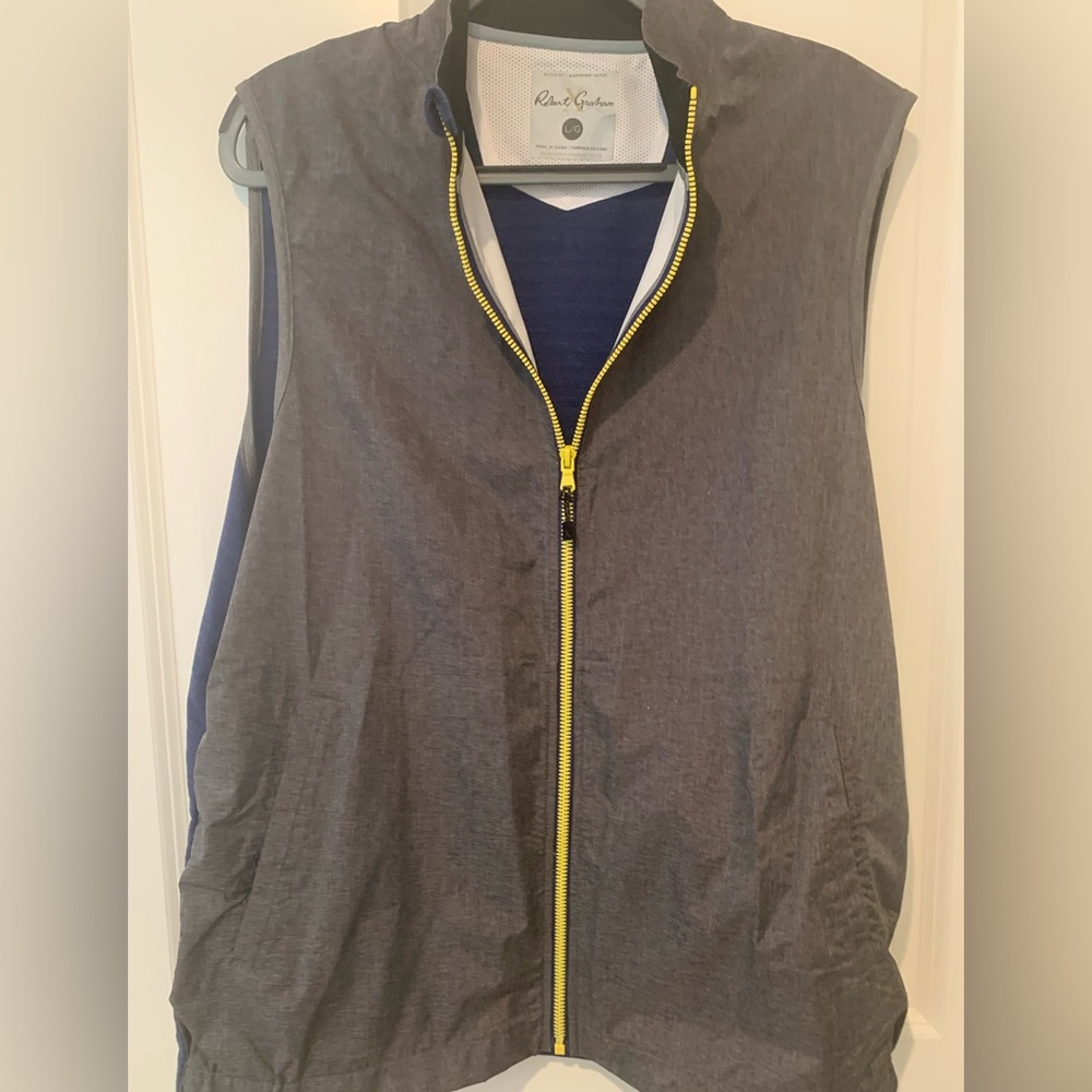 Robert Graham light weight vest.  Size large